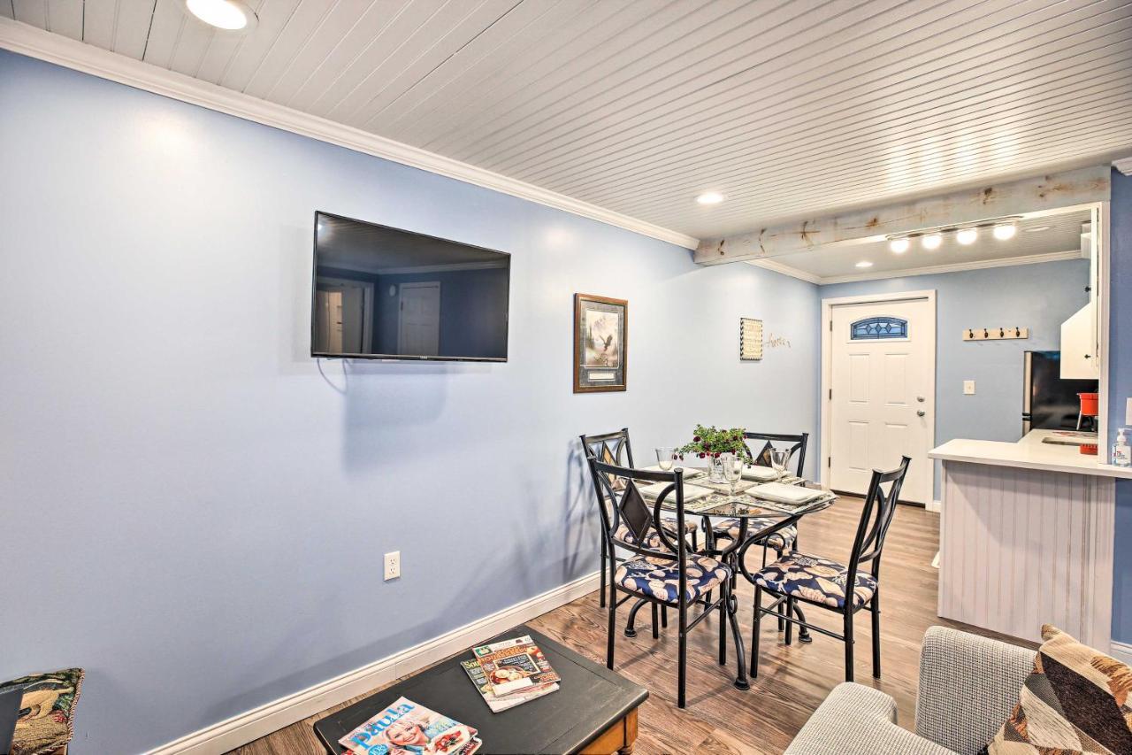 Updated Williamstown Apartment With Kitchen! 外观 照片